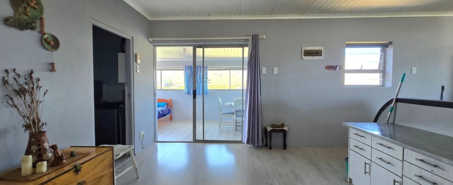 5 Bedroom Property for Sale in Kleinbaai Western Cape